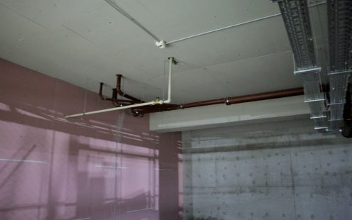 Вакуумното покривно отводняване спестява от  функционалното вътрешно пространство на сградата!